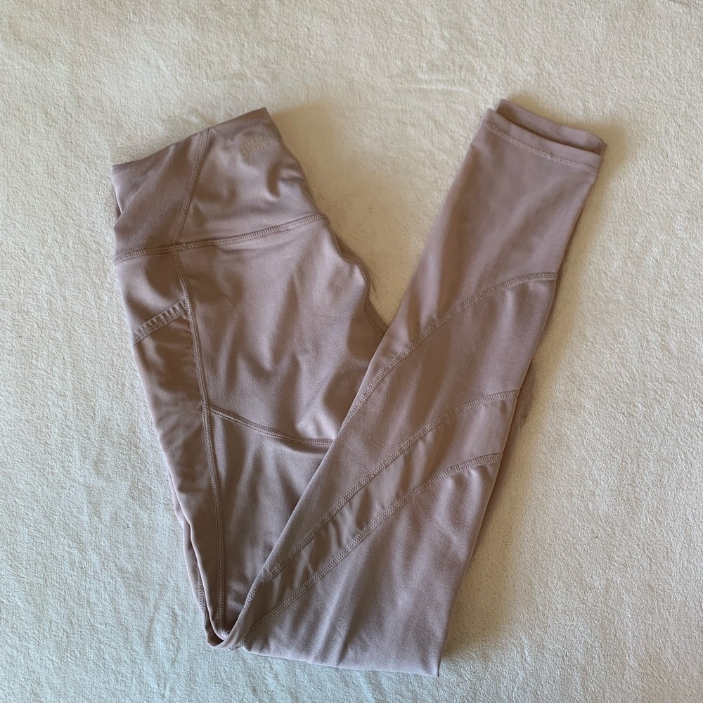 Gymshark Leggings with Mesh Details and Pockets